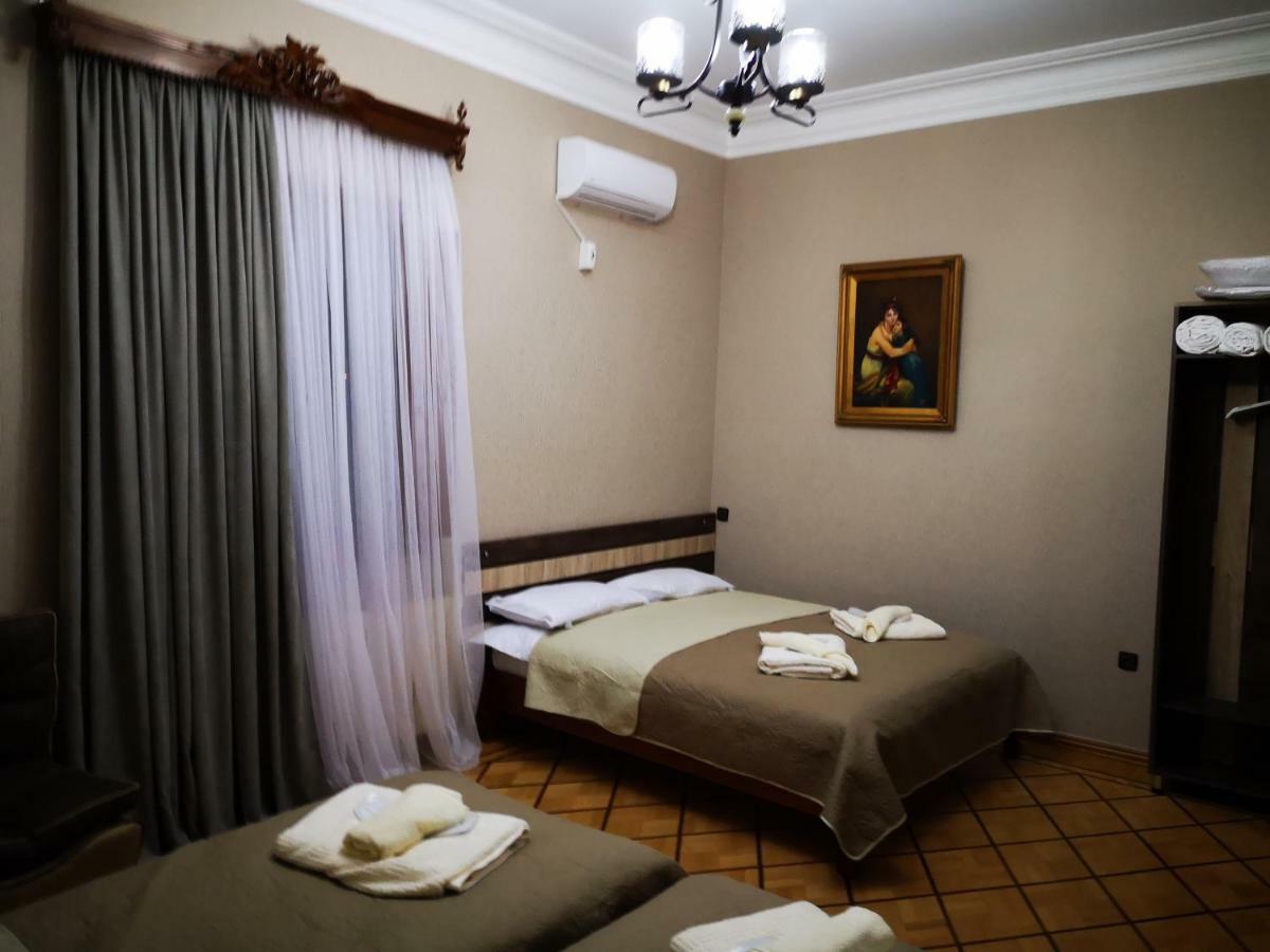 Hotel Villa 쿠타이시 외부 사진